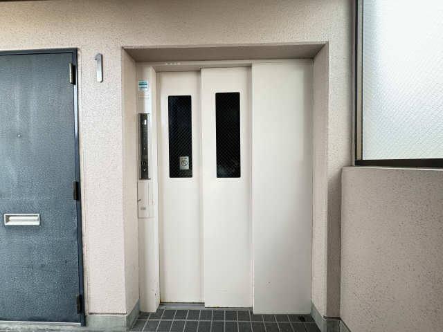 エレベーター