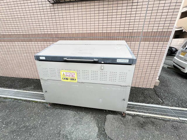ゴミ捨て場