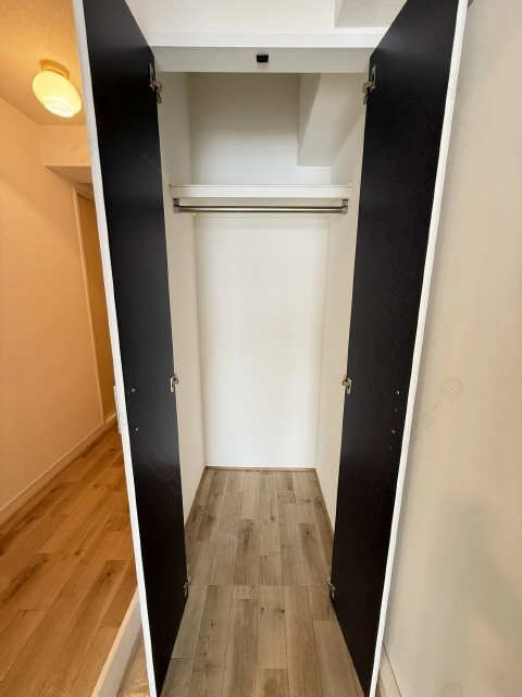 玄関ホール物入