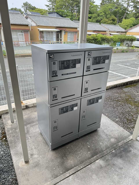 宅配ボックス
