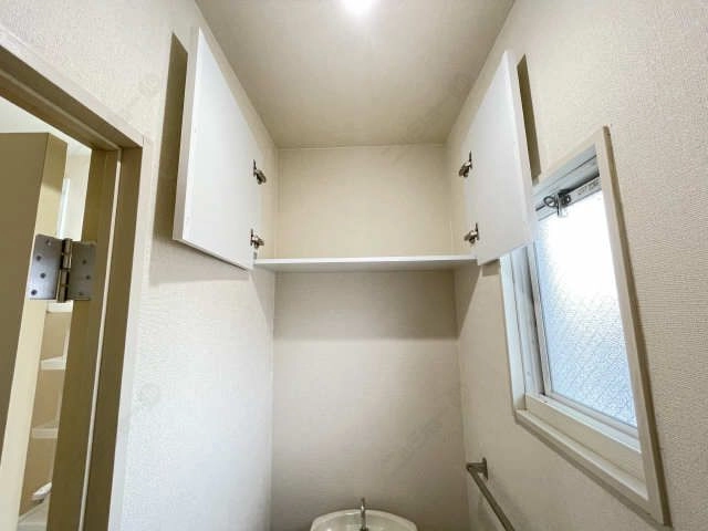 トイレ上部棚