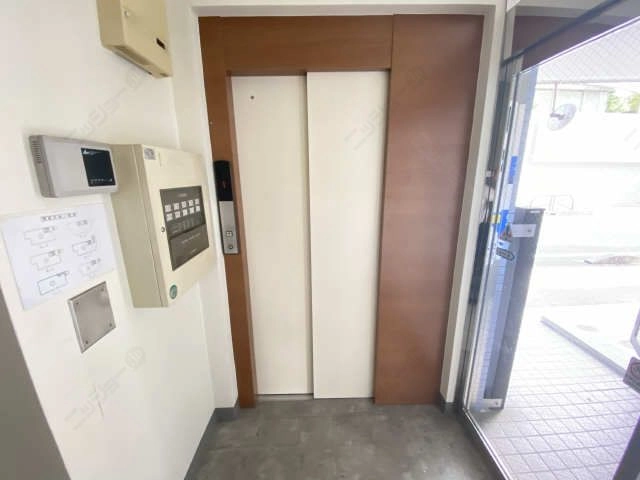 エレベーター