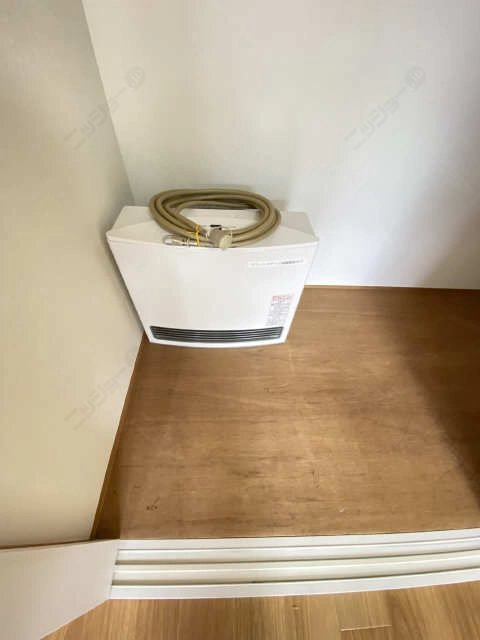 ガスファンヒーター