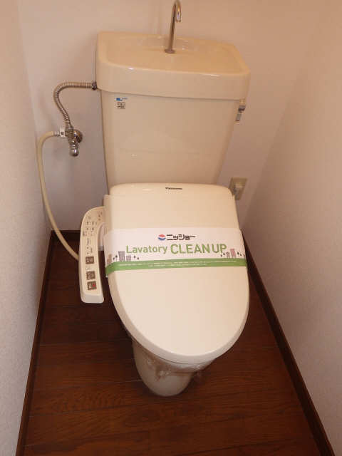 コーポ平川本町 1階 WC