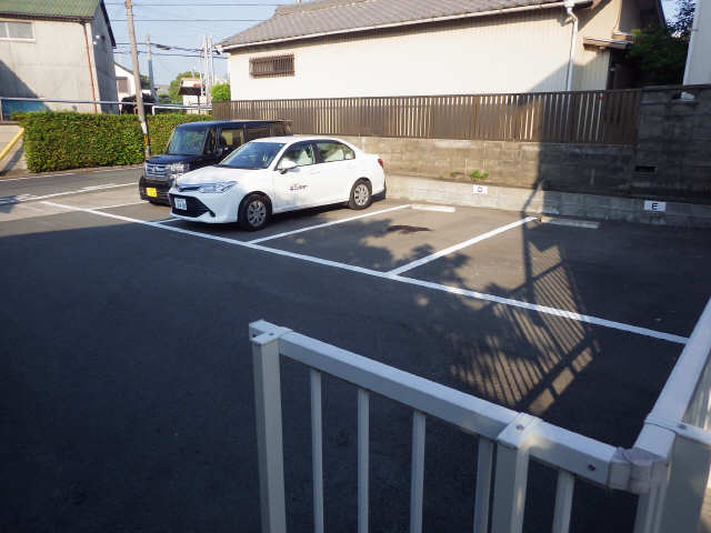 シングル鍵田Ｂ棟 1階 駐車場