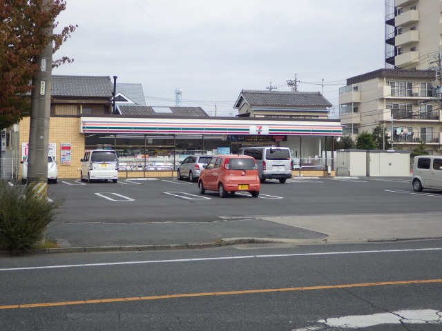コンビニ徒歩７分