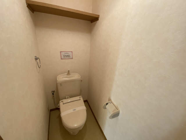 スペチアーレ 2階 WC