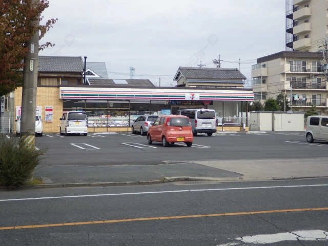 コンビニ徒歩４分