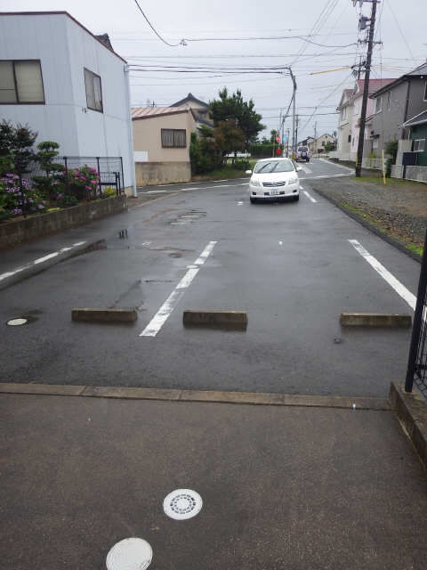 エスペレ 1階 駐車場