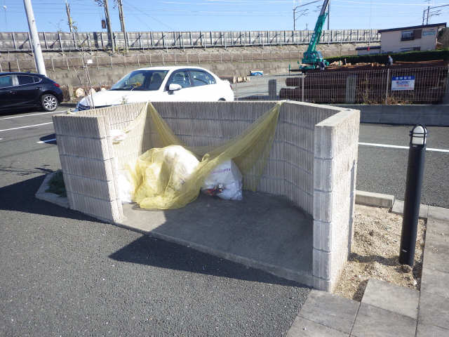 ゴミ捨て場
