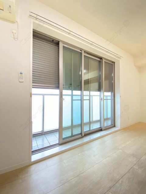 シャッター雨戸