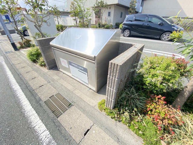 敷地内ゴミ置き場