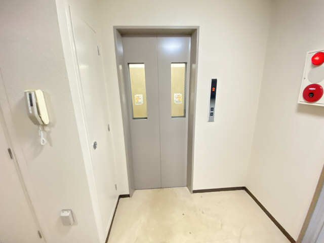 フラットＫ 5階 エレベーター
