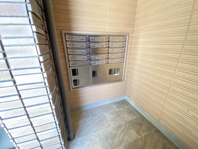 集合ポスト・宅配BOX