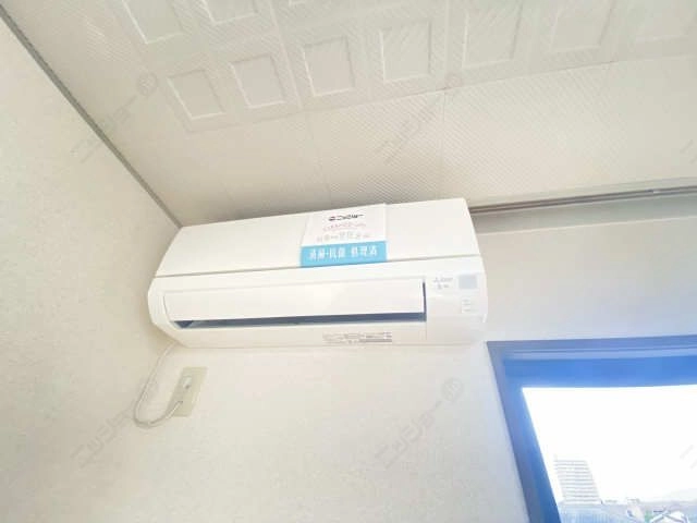 洋間エアコン