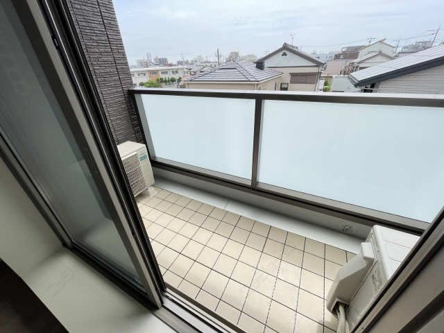 西側バルコニー