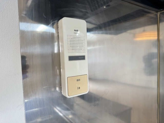 インターフォン