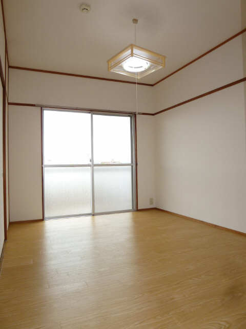 天カ須賀マンション 3階 室内