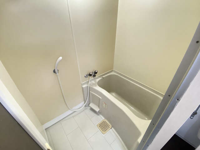 クリスタルＡ 4階 浴室