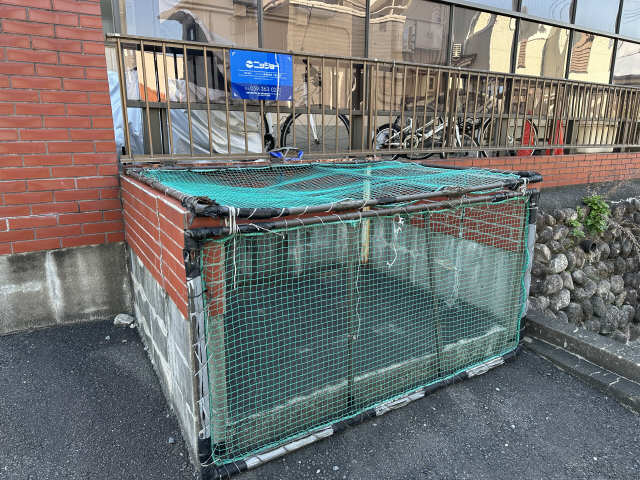 ゴミ捨て場
