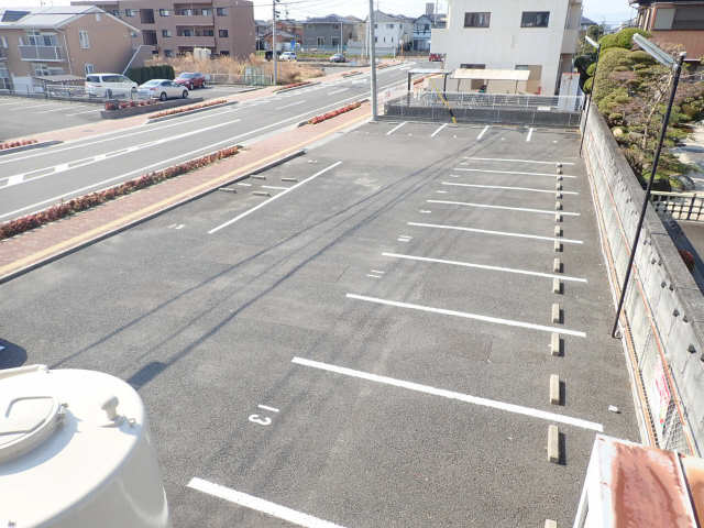 ジョイフル江島 1階 駐車場