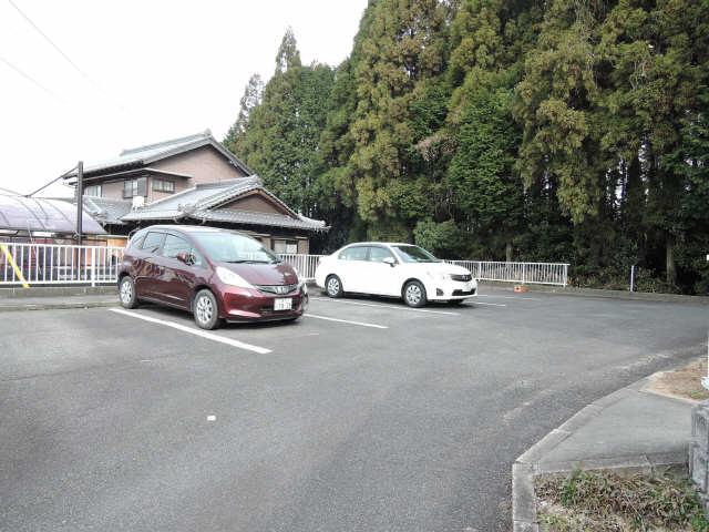 ベルコリーヌ藤ヶ丘Ａ棟 2階 駐車場