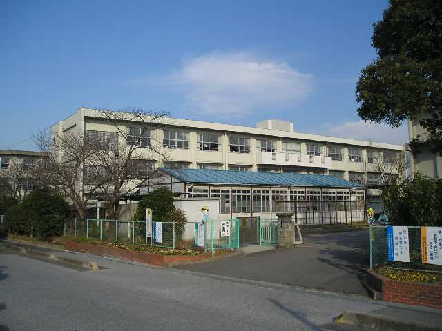 笹川東小学校