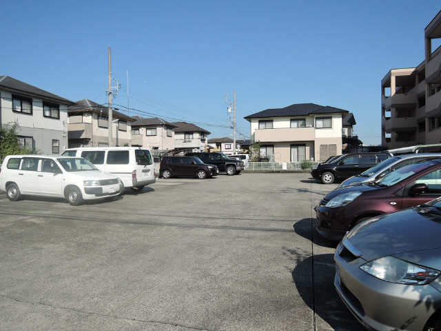 コスモハイム幸 4階 駐車場