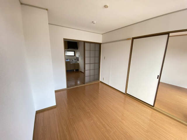 洋室