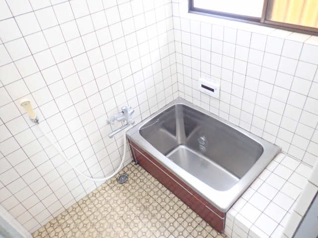 前田町貸家  浴室