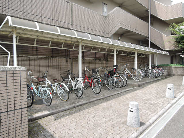 ディアコートSAKURADAIＡ 3階 駐輪場