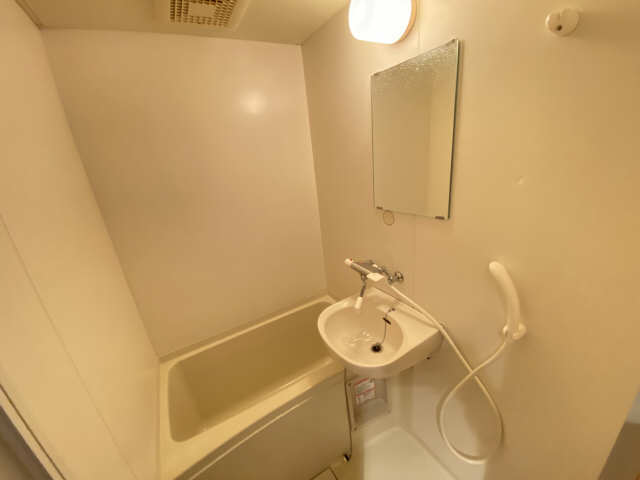 Ｈｅａｒｔｙ西日野Ｖ 4階 浴室