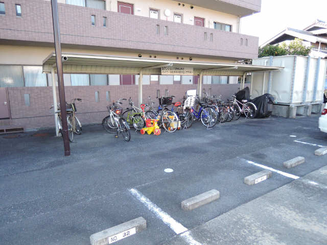 駐輪場