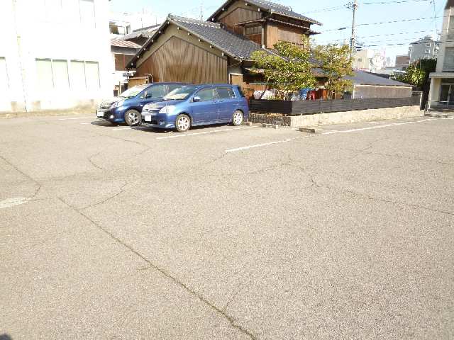 敷地外駐車場
