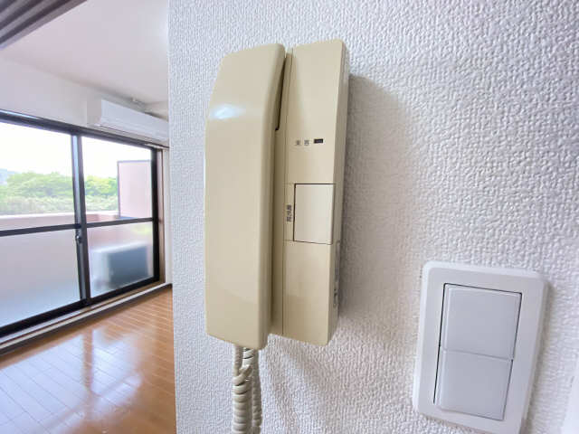 インターホン