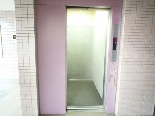 エントピアダテ 7階 エレベーター