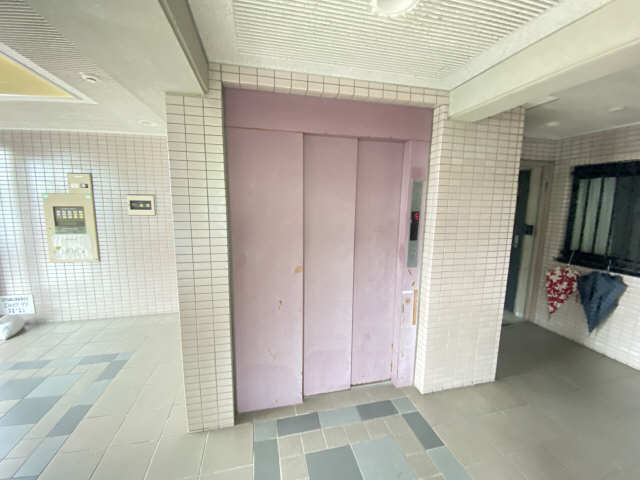 エレベーター