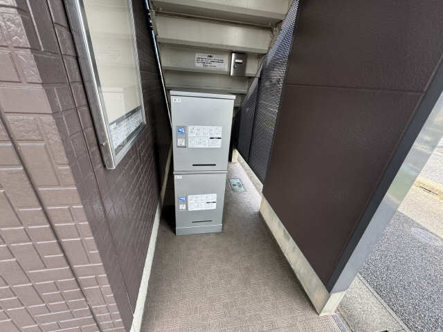 宅配ボックス