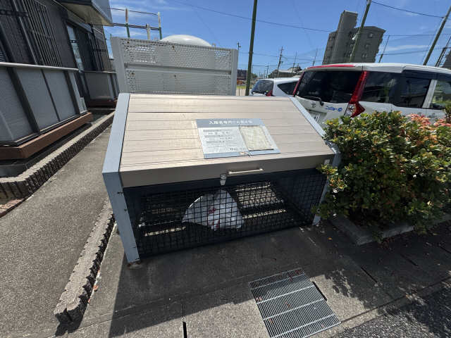 敷地内ゴミ置き場