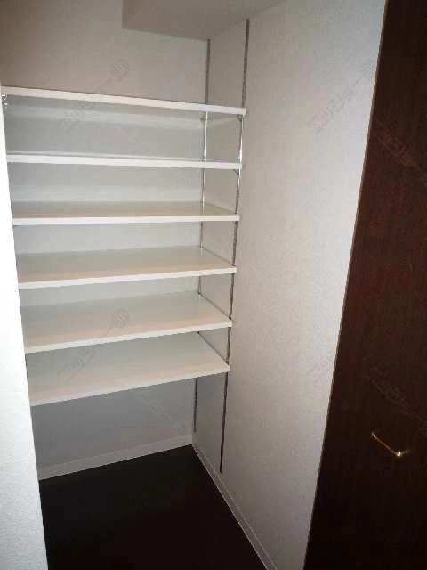 シューズボックス