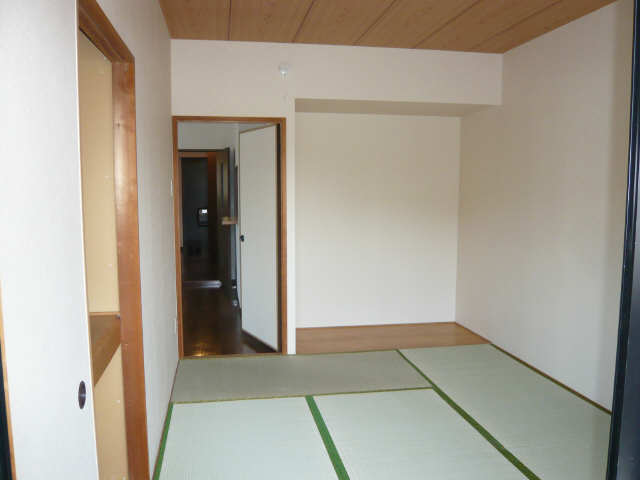 南東和室