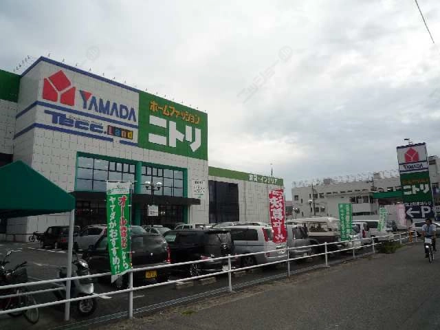 ニトリ・ヤマダ電機