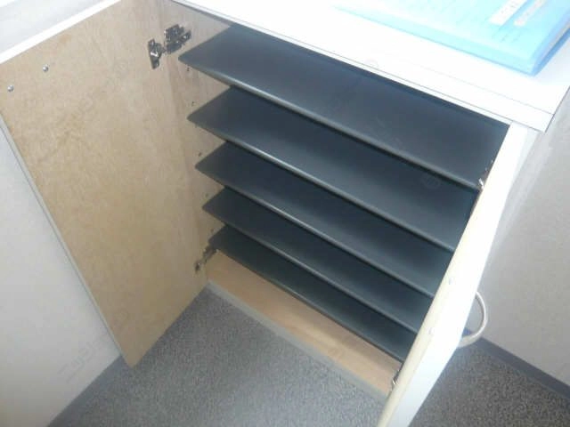 シューズボックス