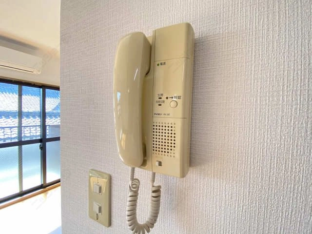 インターホン