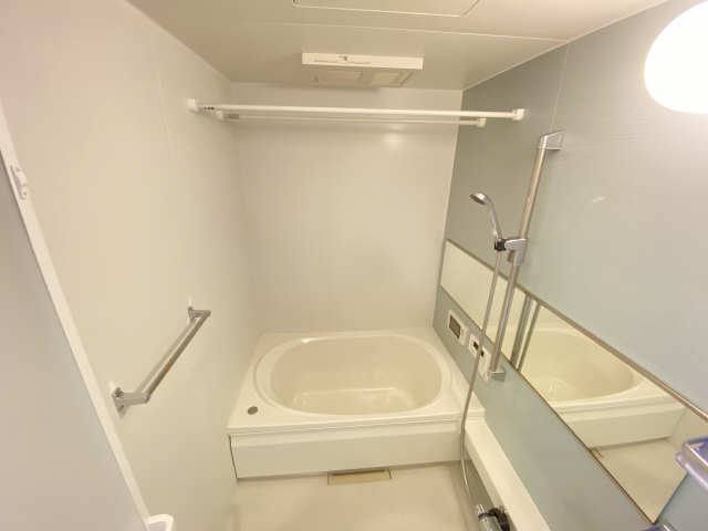 リ　ベルジェ　Ⅱ 2階 浴室