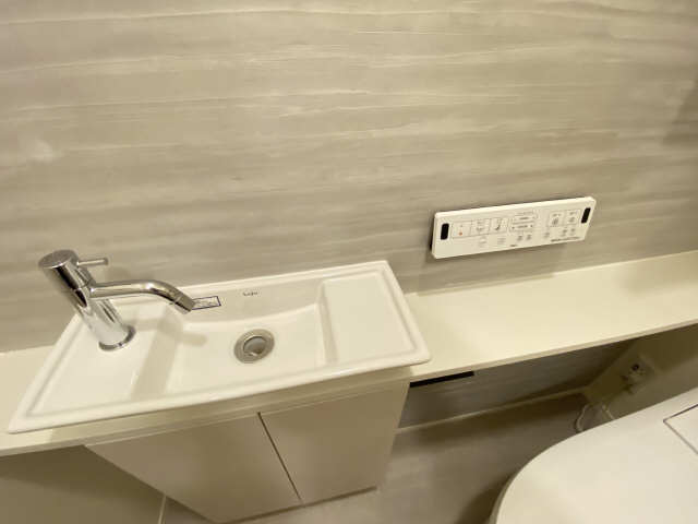 トイレ手洗い