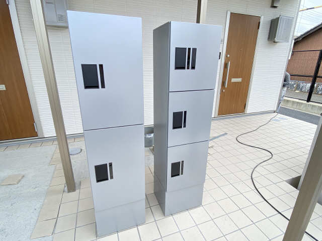 宅配ボックス