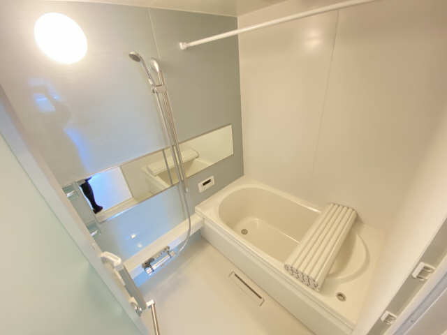 シャーメゾンステージリプルス 4階 浴室