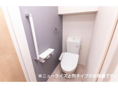 シャンポール六呂見 1階 WC