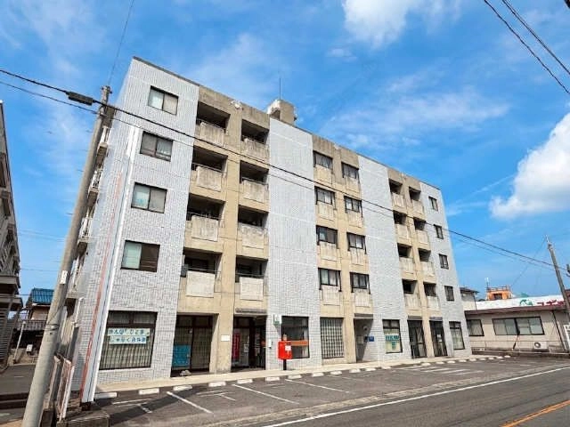東側外観